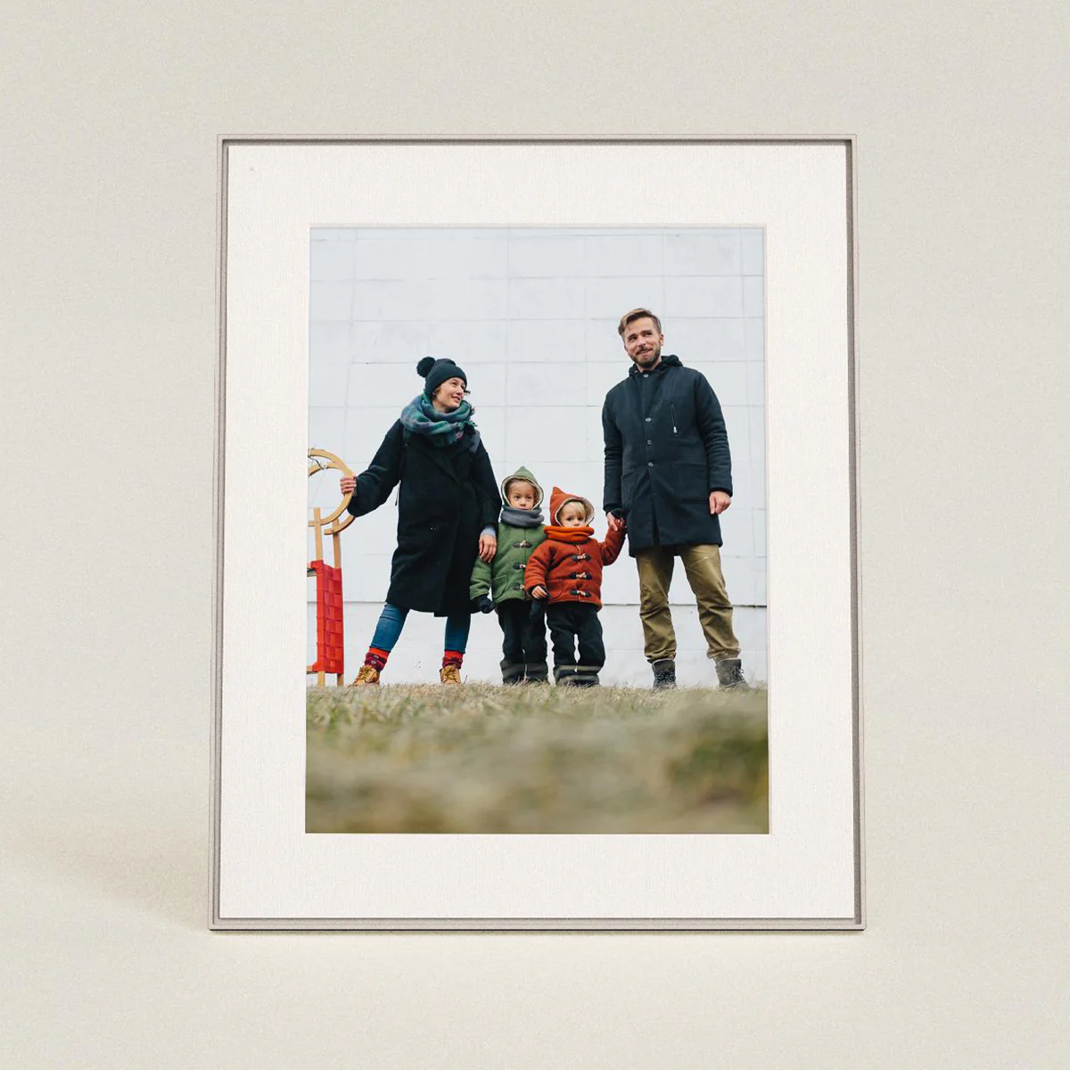 Aura Walden 15-Inch Digital Photo Frame - Image 3