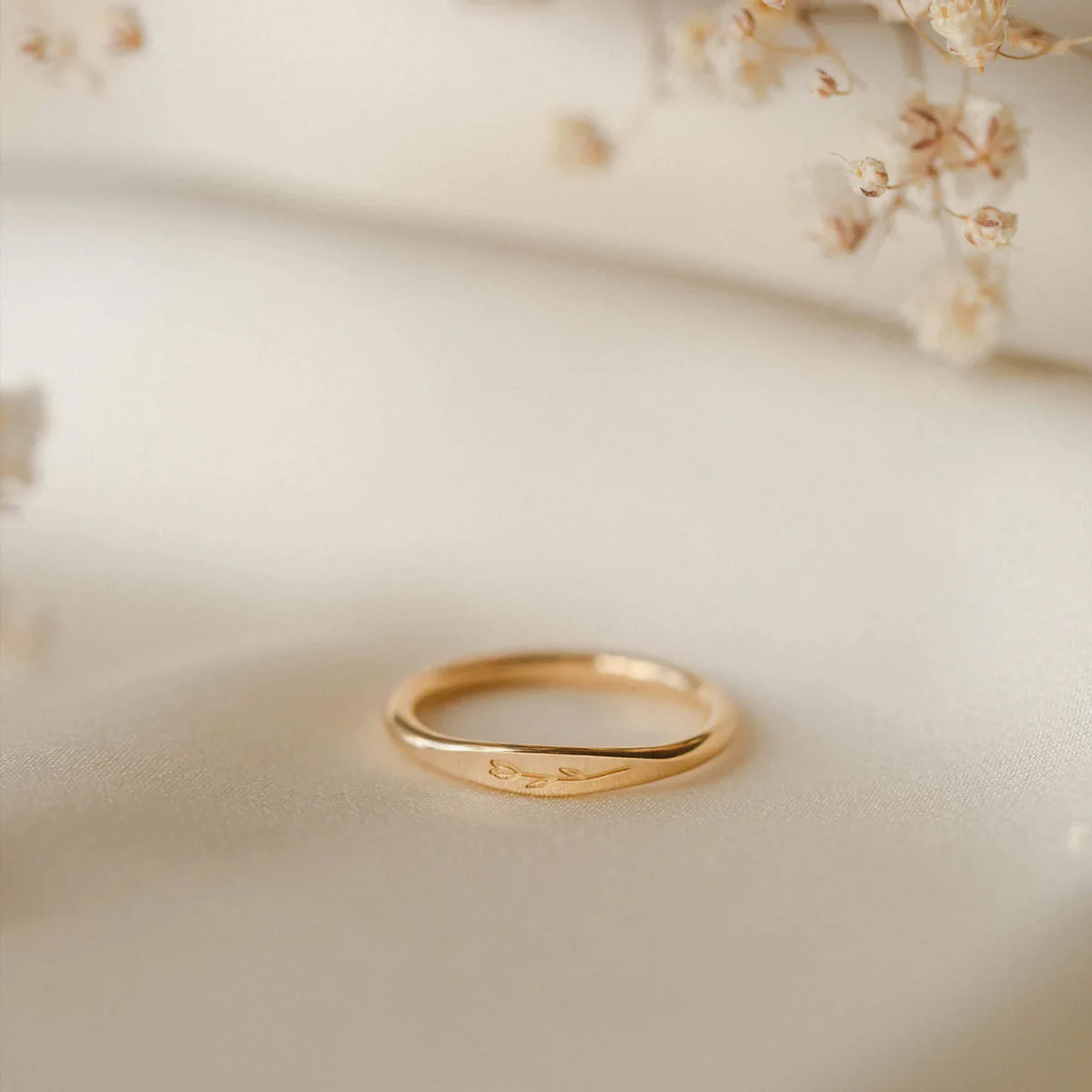 GLDN Floral Slim Signet Ring